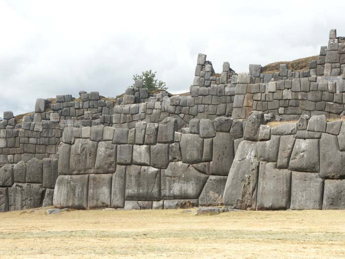 041_sacsayhuaman